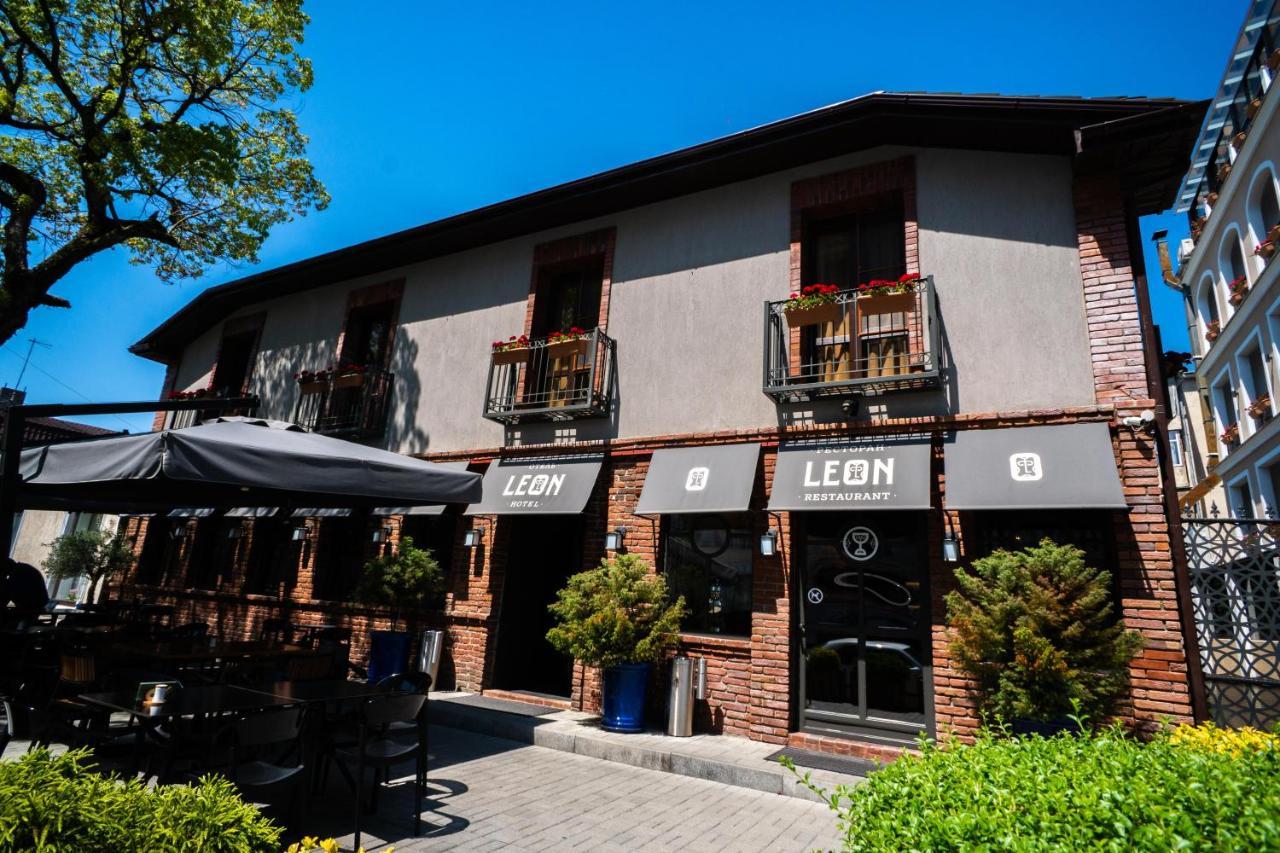 Leon Boutique Hotel Sukhumi Exterior photo
